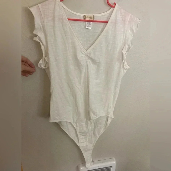 Altar’d State Short Sleeve Bodysuit Size Large White - Picture 1 of 4